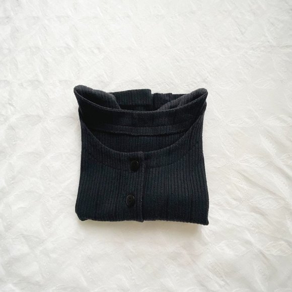 Vintage Ribbed Button-Up Top - Picture 3 of 3